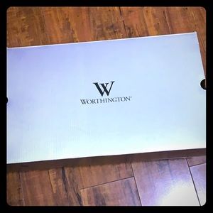 Brown boots with little heel